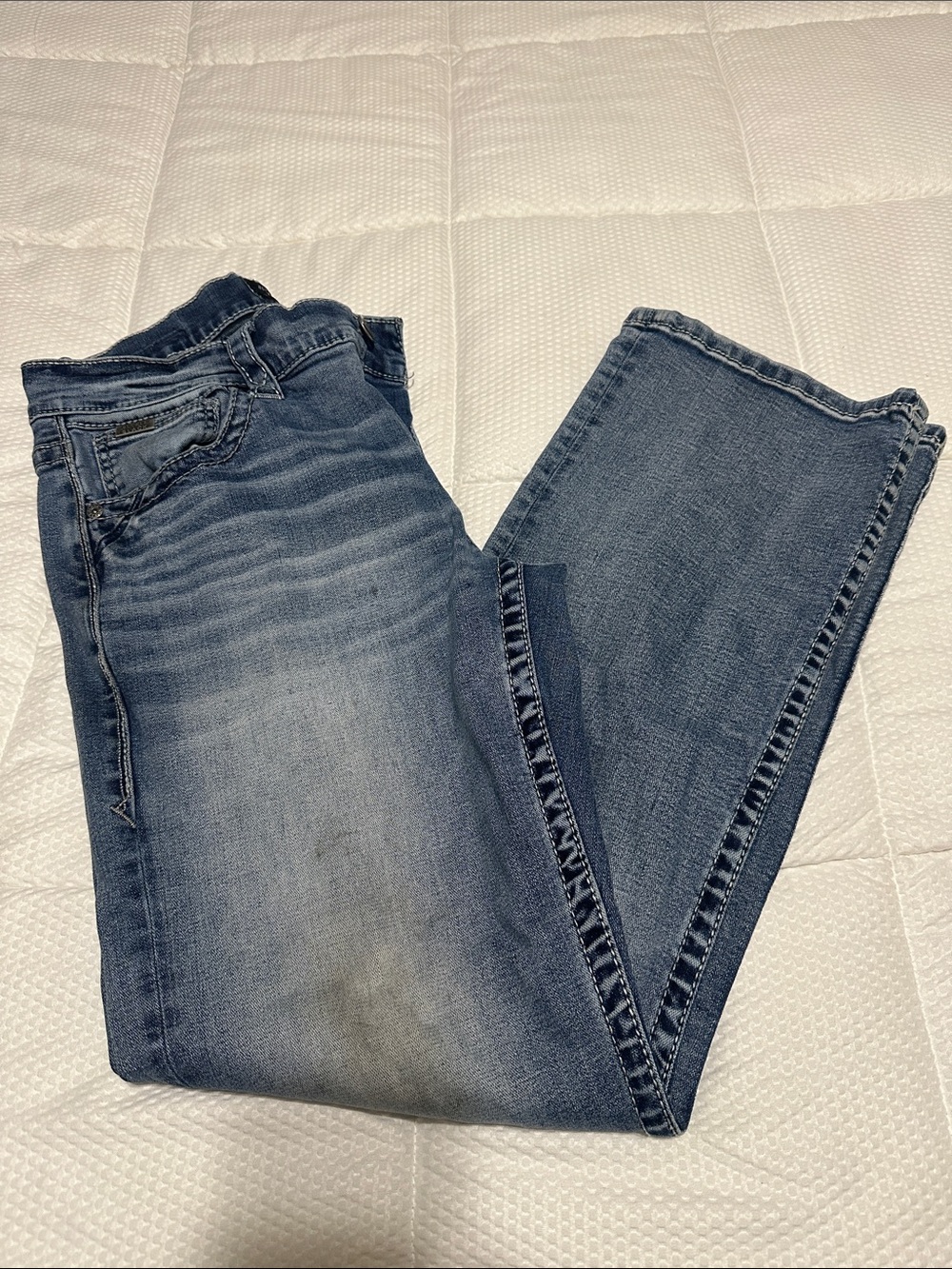 Buckle Men’s Bootcut Jeans in Washed Blue